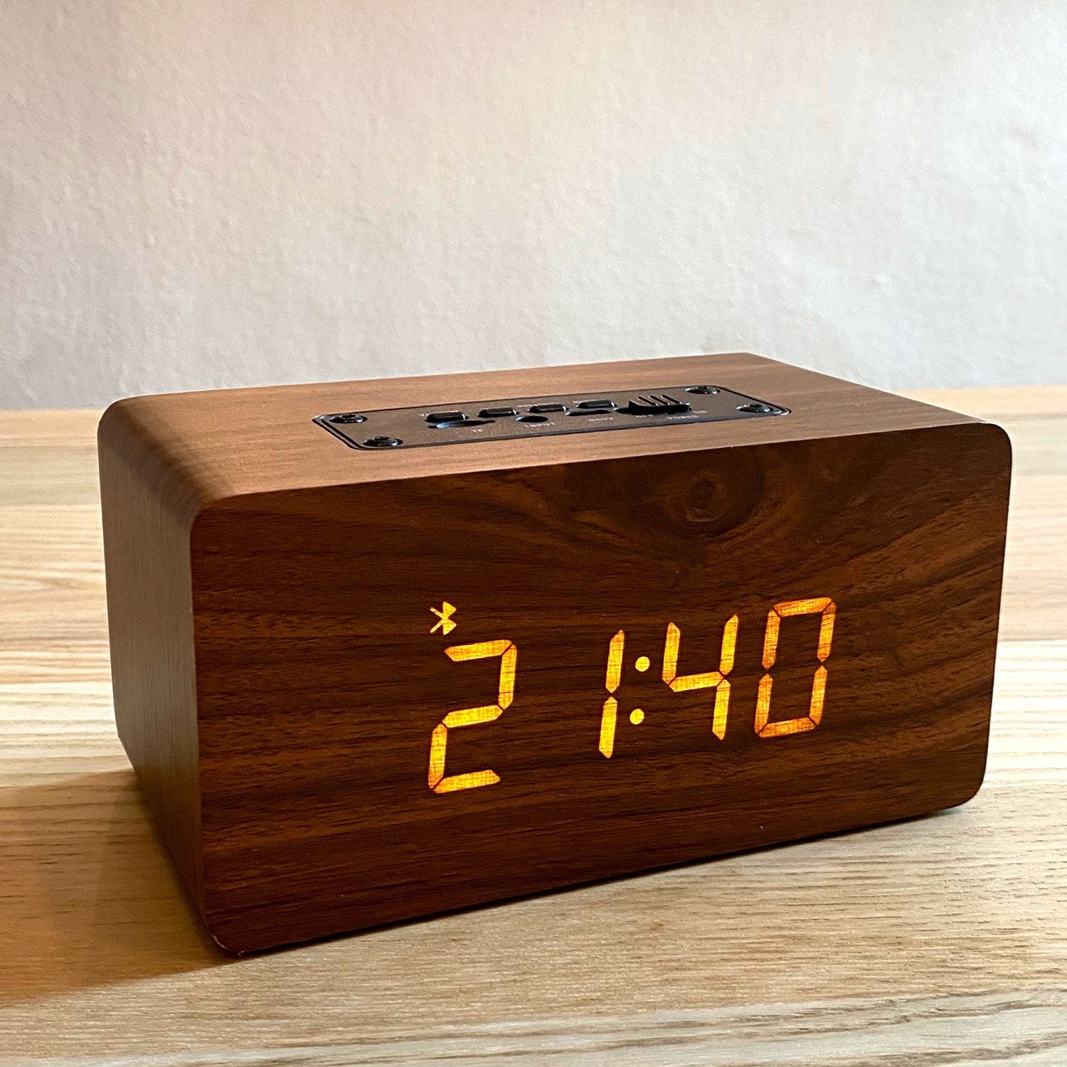 Retro Wooden Bluetooth Clock Speaker - Happiness Idea